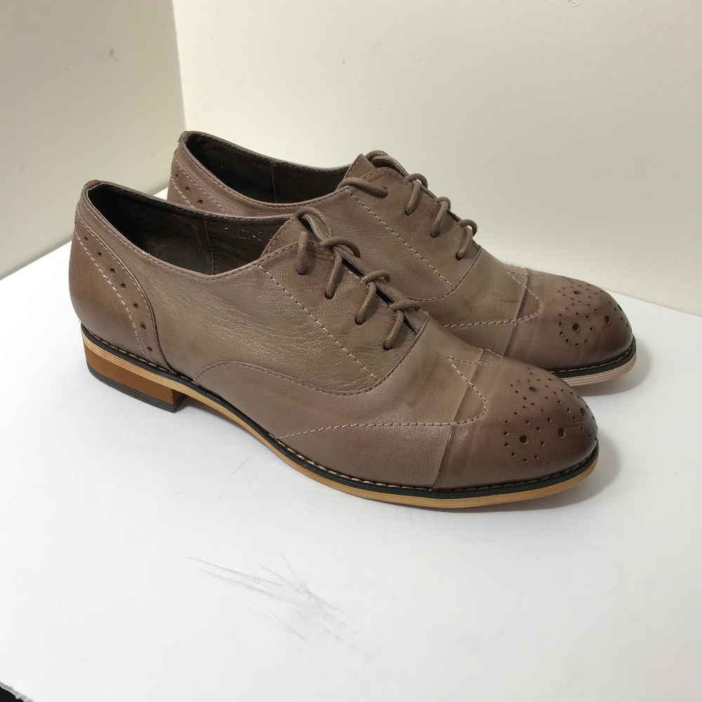 Mona Flying Leather Perforated Lace-up Oxfords